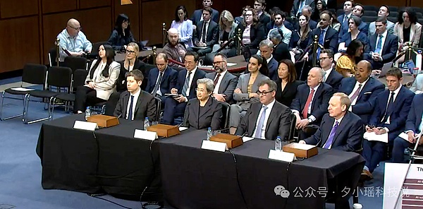 关于中国 关于DeepSeek 美四大科技巨头警告美国政府